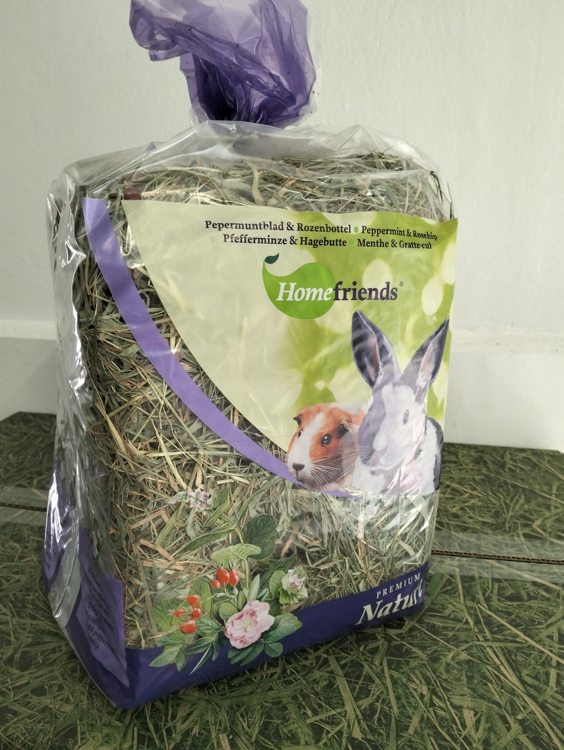 Home Friends - Meadow Hay with Mint and Rosehip 500 g
